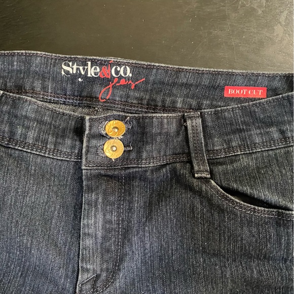 Style & Co Women’s Boot Cut Dark Wash Denim Jeans Size 12 - Picture 3 of 9